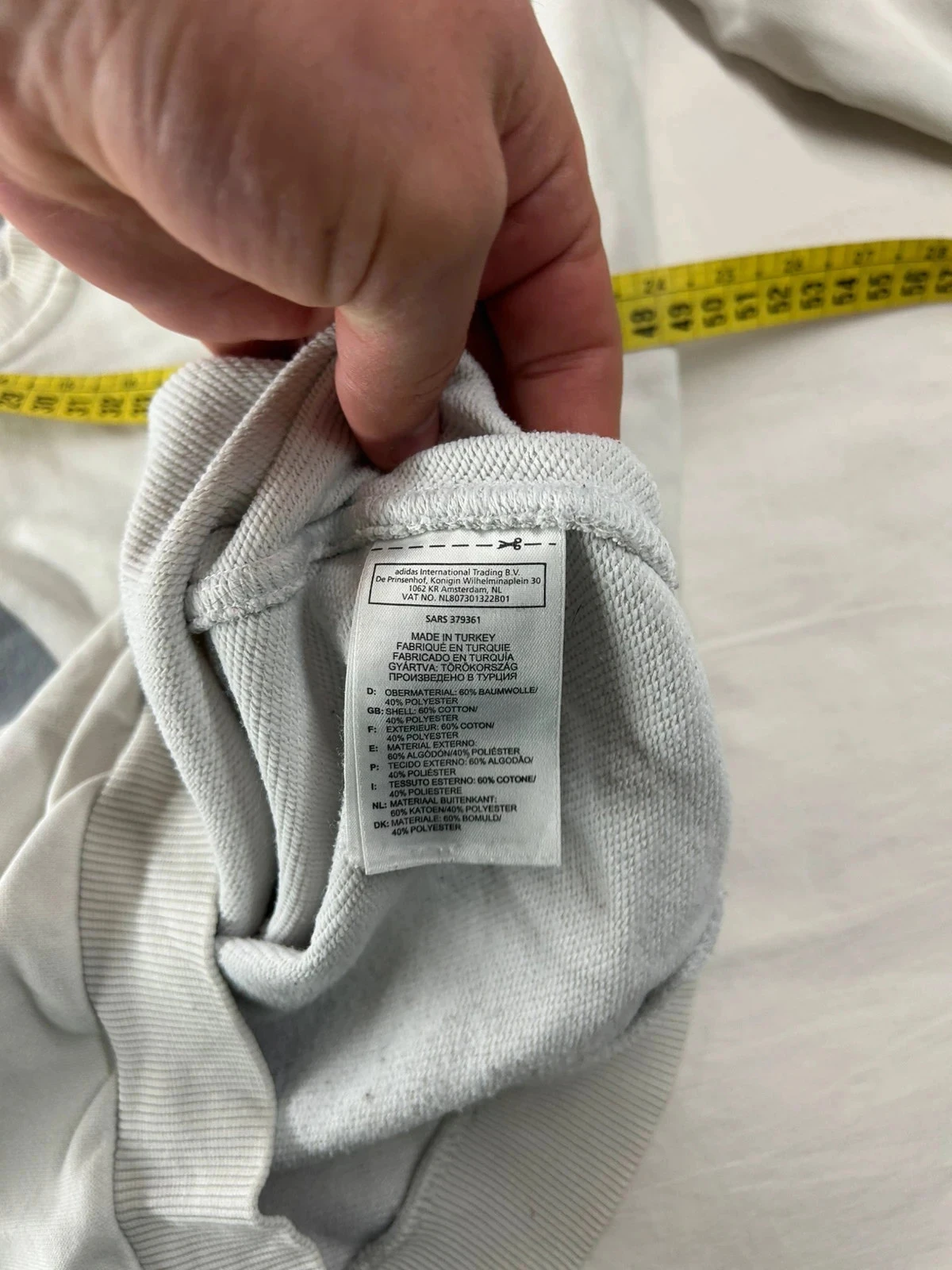 Vintage white adidas retro 90s 2000s style sweater – photo 10